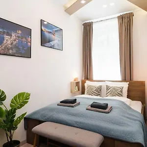 Perfect Place In The Heart Of Downtown Casa vacanze Budapest